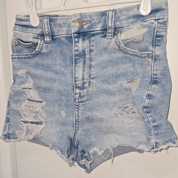 American Eagle Jean Shorts Next Level Stretch Light Wash Size 0 Distressed - Picture 1 of 9